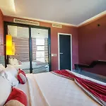 Vernazza Hotel 4*