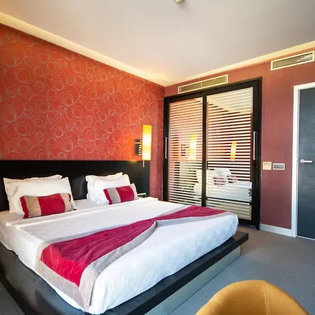 Vernazza Hotel 4*