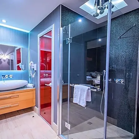 Vernazza Hotel Istanbul