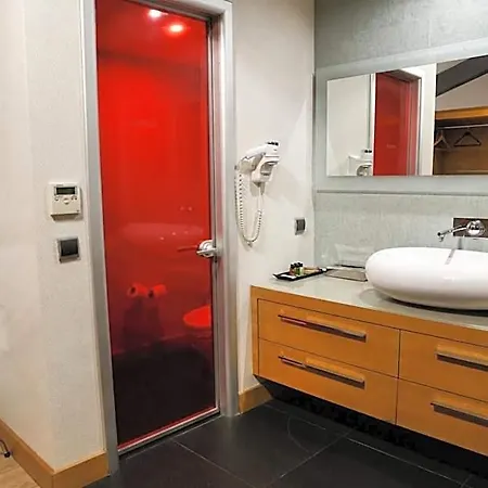 Vernazza Hotel Istanbul