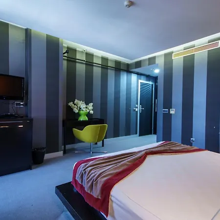 Vernazza Hotell 4*