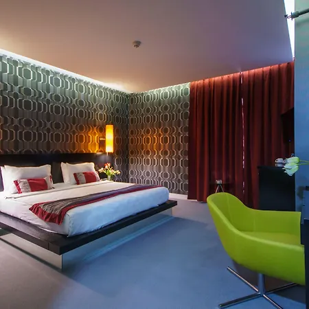 Hotell Vernazza 4*